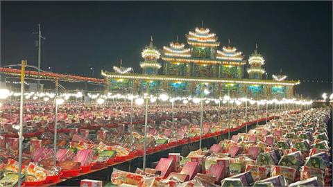 嘉義廟宇百年建醮 1萬6千桌供桌121隻豬羊場面超壯觀