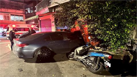 毒駕衝進自助餐店廚房！　駕駛稱「開到睡著」車上搜出毒