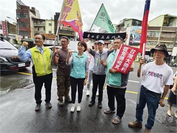 快新聞／726催投同意票　護國勇腳組不畏風雨跨越濁水溪挺進彰化