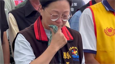 堰塞湖溢流／花蓮光復洪災頭七法會　徐榛蔚現身掉淚再被嗆「擺拍」