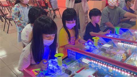 獨/高雄聖王童樂嘉年華親子玩嗨　活動中心變身室內遊戲樂園