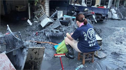 二度打擊！拖吊車收3千「只拖到街口」　災民無奈怨：賺災難財