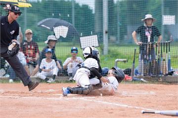 臺北就是棒》開局5分大局奠定勝基！魔法師6比5險勝鬥士家族，華興小學單局海灌10分逆襲擊退魔法師