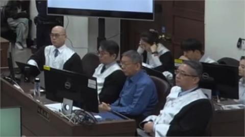 柯文哲2律師爭議被起底？四叉貓PO圖爆「涉性騷、不倫人妻」：上班想別人胸部