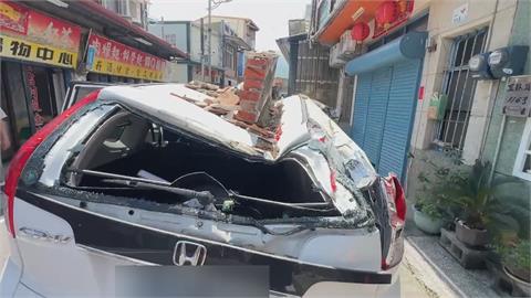 枋山空屋「屋頂磚瓦垮下來」　車頂被壓到凹陷