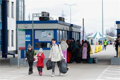 快新聞／不會放棄！　烏克蘭邊防局：超過32萬人返鄉為國家而戰