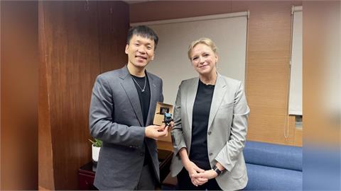 運動部/部長李洋與瑞典駐台代表相見歡!分享台灣運動願景雙方期許強化交流合作