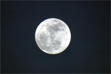 舉頭望「大」明月 全台可見今年最大滿月！