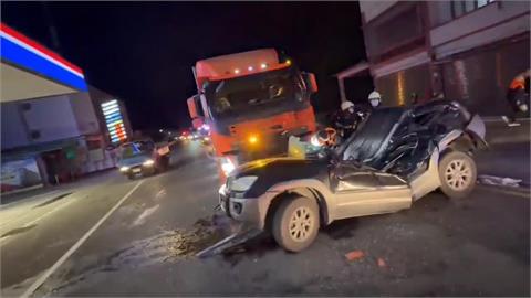 台東3車連撞！車頂塌陷成「V字形」駕駛無呼吸心跳搶救中
