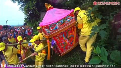 粉紅超跑回鑾放慢腳步　停駕為吳地大東庄天后宮擇地建廟