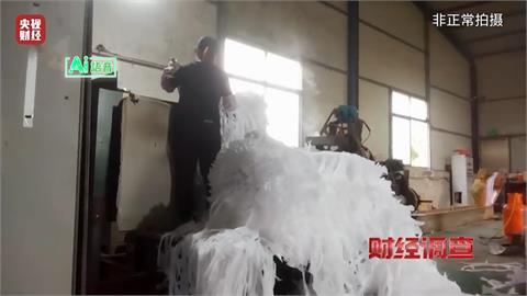 扯！　中國黑心產業鏈　電扇、鞋子粉碎塑料　製成一次性牙刷賣飯店