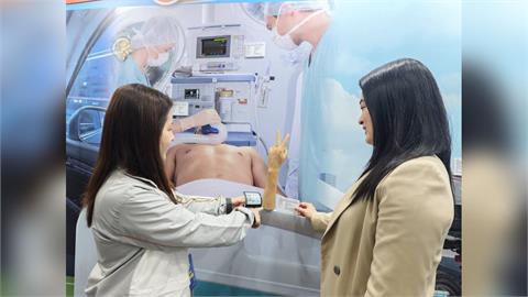 Touch Taiwan聚焦膽固醇液晶和電子紙　凌巨研發新技術產品曝光