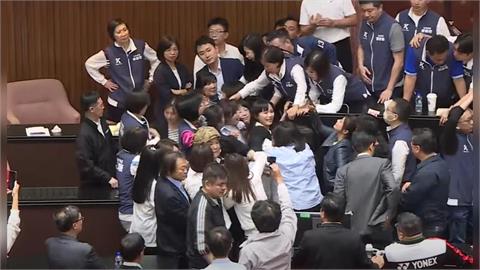 國台辦跟進挺國民黨修《國籍法》!強調「中配參政權要維護」被網罵翻