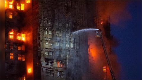 香港大火／宏福苑五級火警「7棟樓被吞噬」　專家曝「骨牌效應」：惡夢