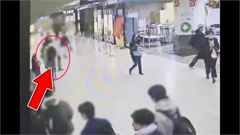 才爆被騷擾　曹雅雯上周遭新加坡狂粉搶奪行李