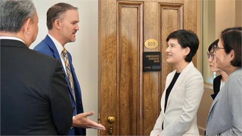 蔣萬安注意! 關稅談判漂亮全壘打 鄭麗君被點名選北市長