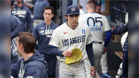 MLB(影)／最幸運的佐佐木朗希！先發5局挨3轟還能拿首勝！大谷翔平敲安3度上壘
