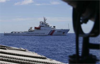 中國「怪獸級」海警船部署南海　　頻頻航行中日東海中線海域