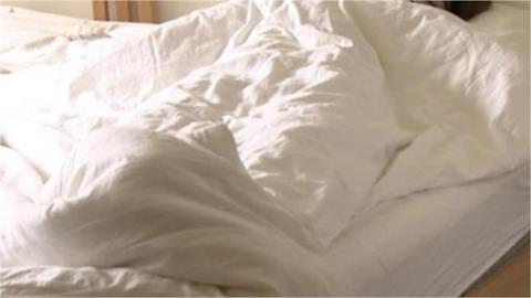 小三甜喊「巨獸博士、想要高蛋白」鐵證被抓包！正宮怒告…三寶爸「辯1句」慘了