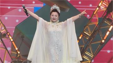 70歲白冰冰國外開唱！台粉絲包車應援 整團全是「董座貴婦」超猛