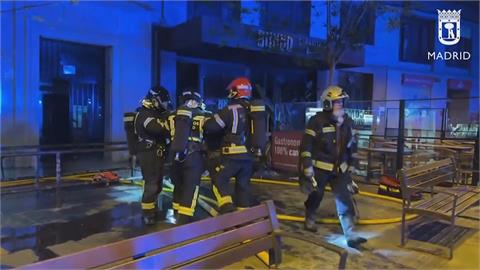 員工點火桌邊秀釀意外　西班牙披薩店大火2死10傷
