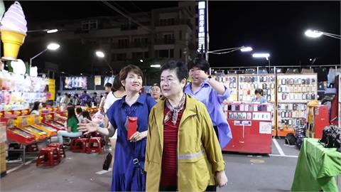 第一次看到！南韓婆媽逛台灣夜市超震撼　「可愛狂吃模樣」萌翻網