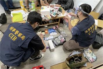 刑事局偵破黃牛集團　逮3黃牛起獲各演唱會門票53張