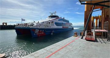 快訊/鳳凰颱風逼近台灣!金門小三通今全線停航