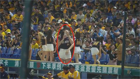 蟲蟲危機！大白蟻襲洲際棒球場髮香區　南韓女神一見超崩潰