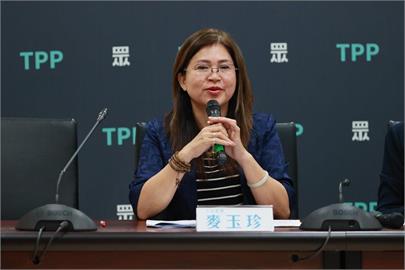 演練「違規新住民」大鬧罷免投票所！麥玉珍狂跳針「聽不懂中英文」：你說什麼