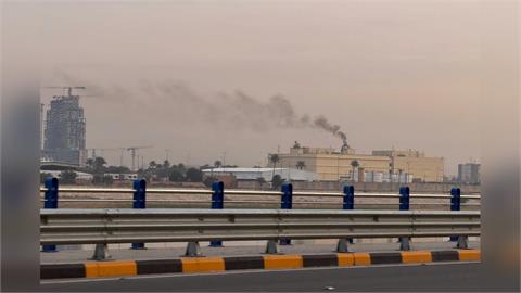 快新聞／美國大使館被攻擊了！黑煙狂竄畫面瘋傳　美方急要公民「立即撤離」