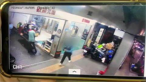 移工闖老公寓頂樓陽台呼呼大睡　屋主嚇壞急報警