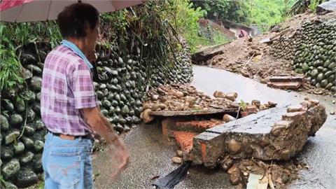 暴雨狂襲！員林傳土石流災情　湖水路三合院前大崩塌