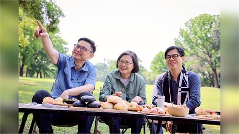 快新聞／果嶺健走！蔡英文、賴瑞隆嗑香菜花生糖　陳其邁拒吃逗趣反應曝