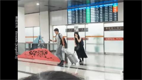 柯文哲獲交保黃國昌出國？　網友整理「蔥照」曝真實反應