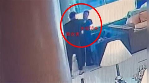 快新聞／有夠惡質！矢板明夫遭黑衣男痛毆「臉部濺血」　台中市警局發聲了