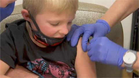 美國疫情持續好轉　80%成人已接種一劑疫苗