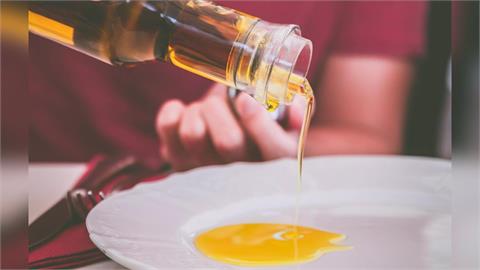 血管堵塞不一定是吃太油！醫揭2真凶如「糖衣砲彈」幾乎每天吃？