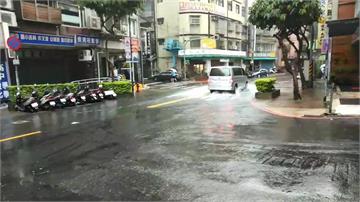 快訊／雨炸17縣市！雙北升級豪雨 5地區淹水警戒