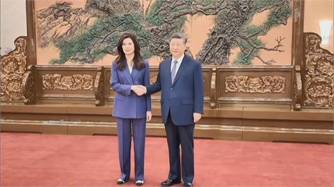 坐巴士換握手14秒！作家痛批鄭麗文「不敢提4字」：背叛國民黨