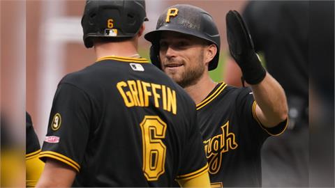 MLB(影)／不滿主審不讓挑戰好壞球！海盜球星大聯盟生涯首度遭驅逐出場