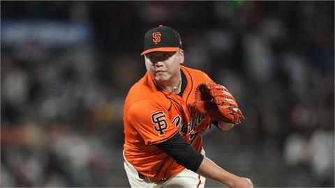 鄧愷威5局無失分拿首勝！大聯盟睽違6年台投手奪勝投