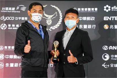 足協年度頒獎典禮　吳俊青、若林美里奪最佳球員