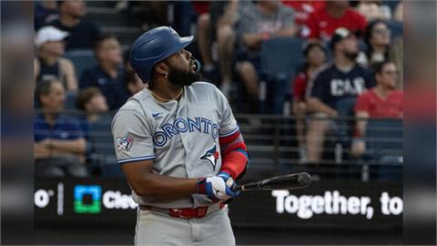 MLB(影)／藍鳥球迷嗨翻！重砲小葛雷諾「苦等392天」主場炸裂教頭笑喊像再見轟