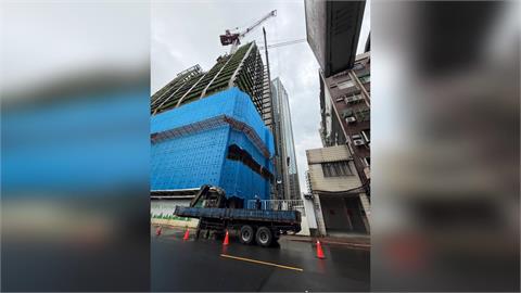 快新聞／台北市中正區2工人疑遭雷擊　緊急送往台大醫院