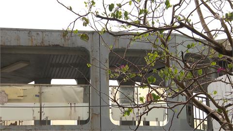 和平新生天橋突襲開拆　反拆團體與警方爆發肢體衝突