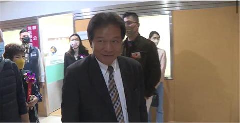 快新聞／郭信良疑涉綠能弊案遭帶回偵訊　訊後30萬交保