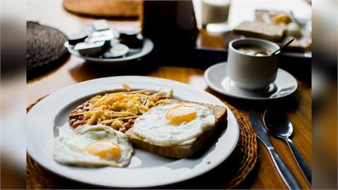 1家4口吃「普通早餐」竟花960元！「這縣市」物價嚇壞網：到底在貴什麼？