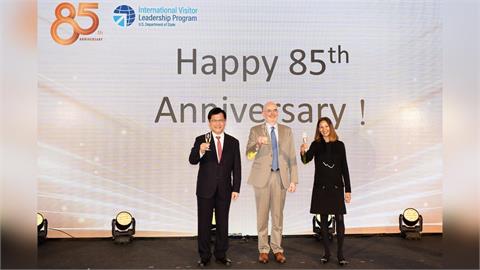 快新聞/出席IVLP茶會!林佳龍親揭賴總統、谷立言20年緣份 見證台美情誼