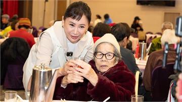 昔野台花旦離世！陳亞蘭親訪最後一面 來春阿嬤「圓夢對唱」安詳走了